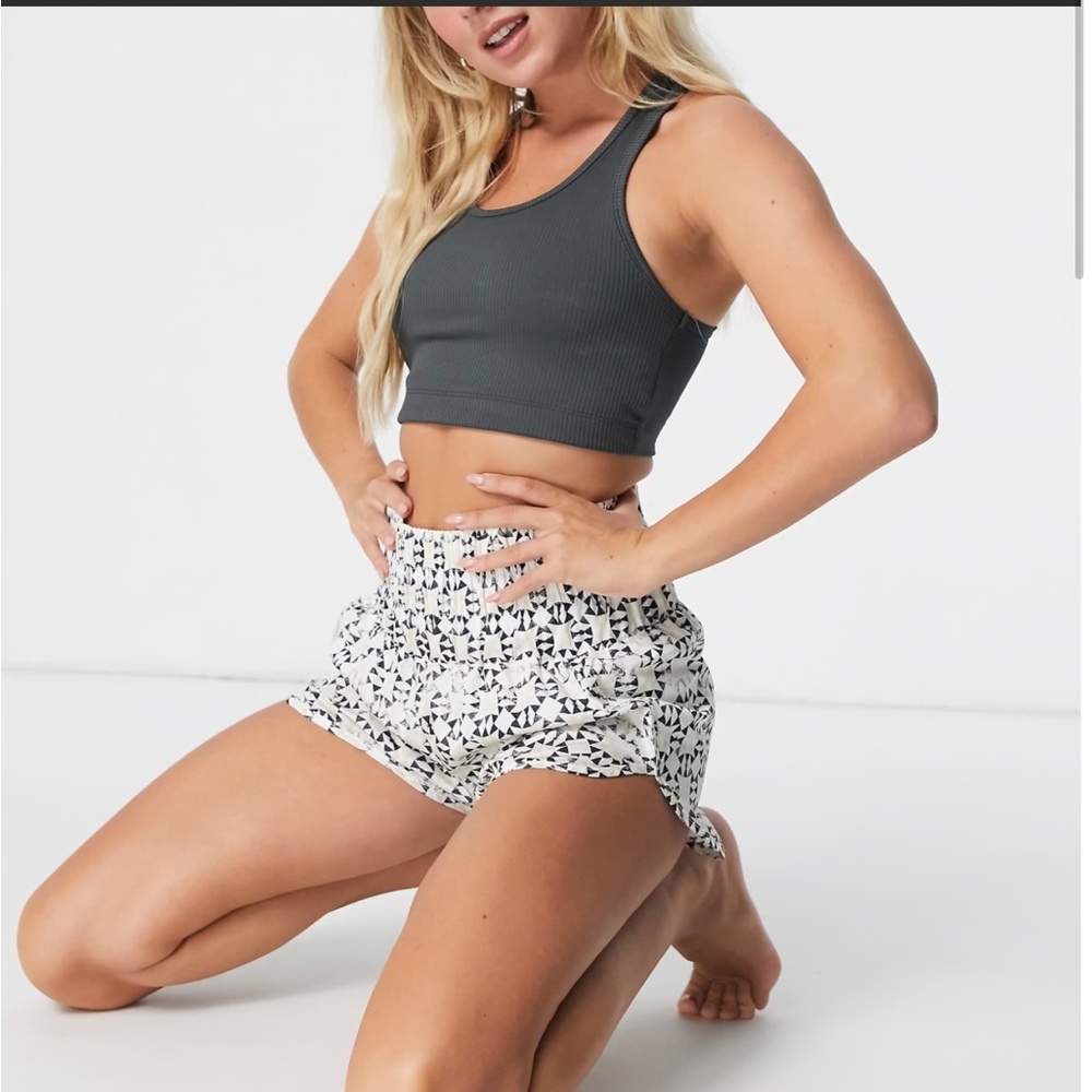 Free People Movement Way Home Shorts in Geo Print size S - Picture 4 of 7